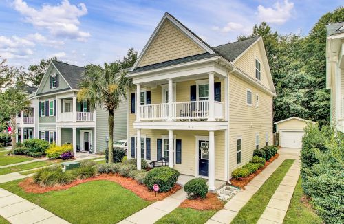 1729 Towne St, Johns Island, SC 29455-3165