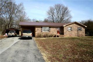 90 Blackburn Ln, Tullahoma, TN 37388-6251