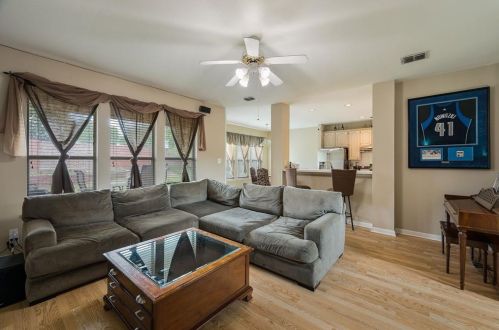 7002 Woodsprings Dr, Garland TX 75044-2147 exterior