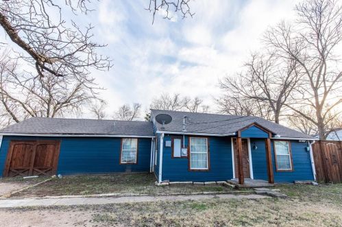 8424 Alto Garden Dr, Dallas, TX 75217-4388