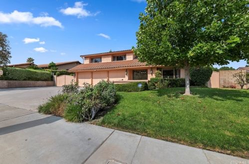 6535 Rycroft Dr, Riverside CA  92506-5314 exterior