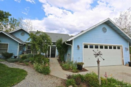 23001 Tulip Ct, Tehachapi, CA 93561-7574