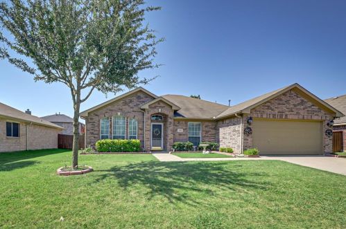4702 Valleyview Dr, Midlothian, TX 76063-6749