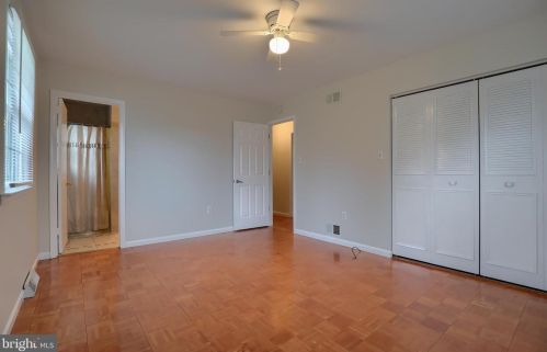 2860 Southwick Dr, Lancaster PA  17601-3549 exterior