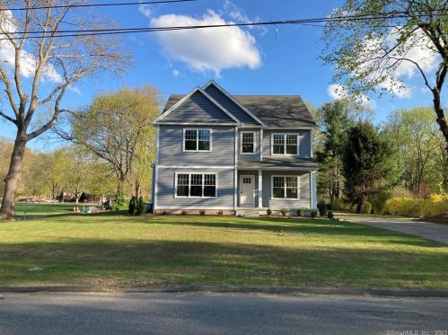 27 Ridge Rd, Chester, CT 06412-1121