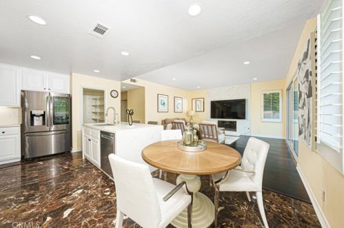 32 Trinity, Irvine CA  92612-3271 exterior