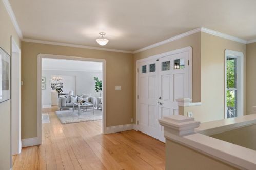 1207 Marlborough Rd, Burlingame, CA 94010-7138