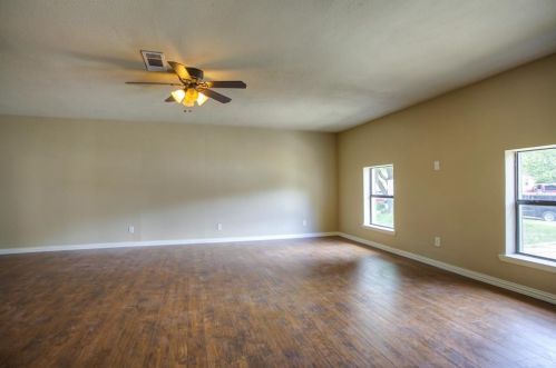 2642 Globe Ave, Dallas TX  75228-4474 exterior