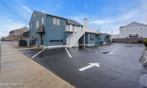 1605 Grand Central Ave, Lavallette, NJ 08735-2411