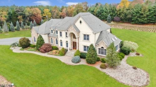 348 Bunker Hill Rd, Princeton, NJ 08540-8516