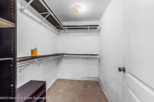 206 Red Hl Rd, Middletown NJ 07748-2408 exterior