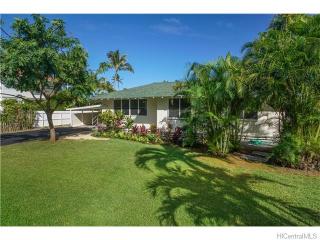 1342 Aalapapa Dr, Kailua, HI 96734-3206