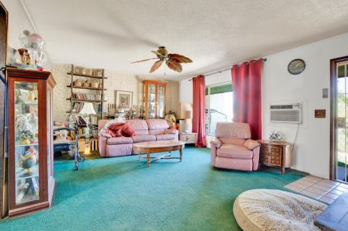 1805 Quicker Rd, El Cajon, CA 92021-3744
