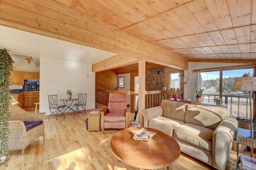 5615 Hatch Dr, Lakewood CO 80439 exterior