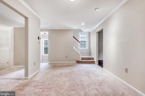 7218 Gentian Ct, Springfield VA  22152-3847 exterior