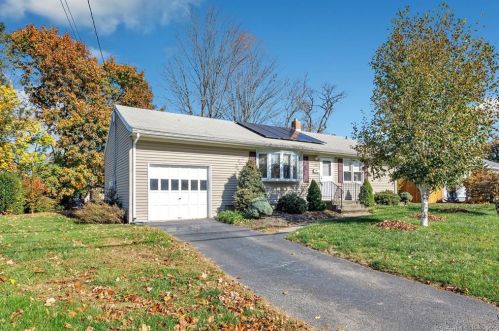 379 Anderson Ave, Milford, CT 06460-7005