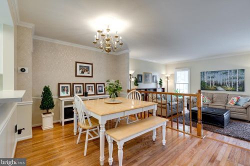 8725 Stone Hill Pl, Springfield VA  22153-1718 exterior