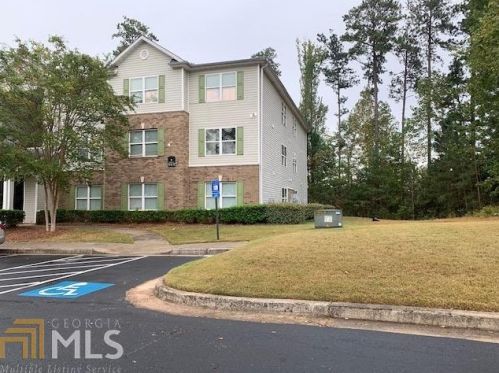 9301 Fairington Ridge Cir, Lithonia, GA 30038-5625