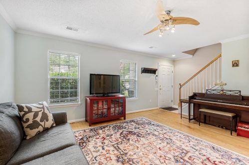 3045 Queensgate Way, Mount Pleasant, SC 29466-9069