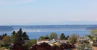 5229 Enetai Ave, Tacoma, WA 98422-1905