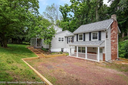73 Main St, Holmdel Village, NJ 07733-2349