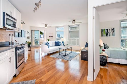 1031 Maunaihi Pl, Honolulu, HI 96822-3402