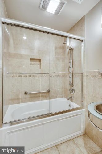 10612 Tenbrook Dr, Silver Spring MD 20901-1030 exterior