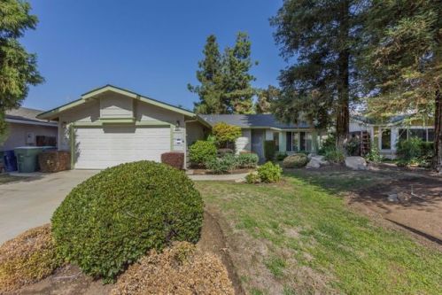 1155 Burlingame Ave, Clovis, CA 93612-0437