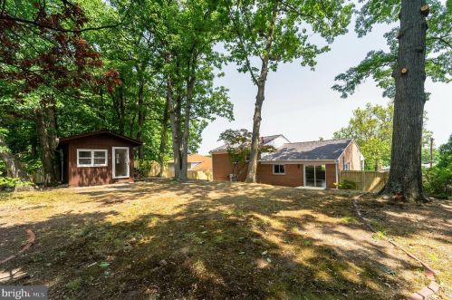 10208 Green Forest Dr, Silver Spring MD 20903-1535 exterior