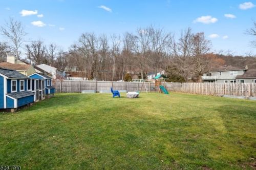 203 Hamilton Dr, Hackettstown NJ  07840-1327 exterior