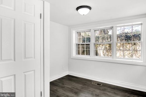 136 East St, Carlisle PA  17013-2515 exterior