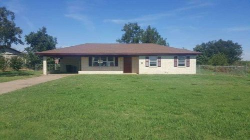 721 Iowa St, Temple, OK 73568-9092