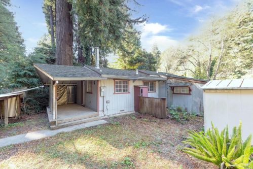 815 Austin Creek Rd, Cazadero, CA 95421-9619