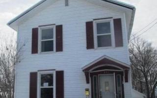 212 Main St, Geneseo, IL 61254-1544
