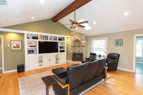 11410 Catalonia Dr, Austin TX  78759-4916 exterior