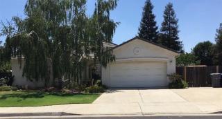 2292 Fairmont Ave, Clovis, CA 93611-6512