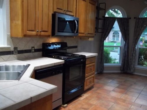 8813 Tyne Trl, Fort Worth TX  76118-7432 exterior