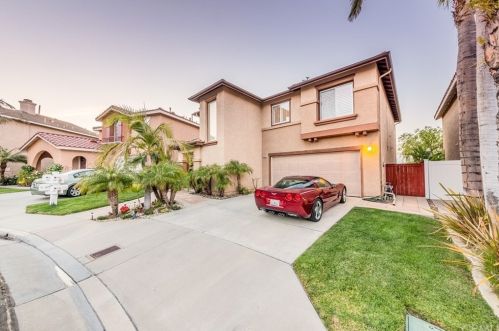 8735 Fallbrook Way, Anaheim CA  92808-3600 exterior