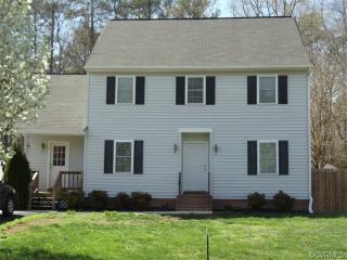 1092 Maple St, Ashland, VA 23005-2162