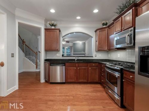 2293 Limehurst Dr, Atlanta GA  30319-5726 exterior