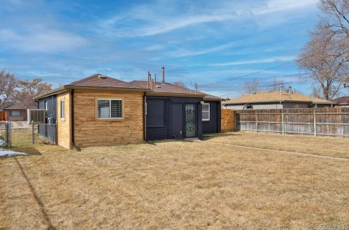 2918 Newport St, Denver CO  80207-2909 exterior