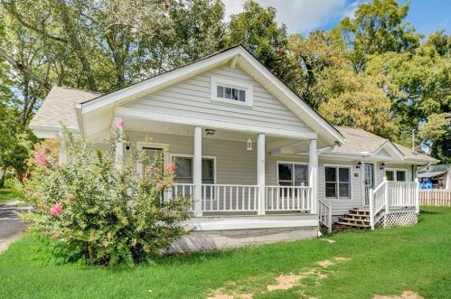39 Stargel St, Dahlonega, GA 30533-1308