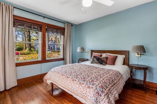 2496 Jefferson Ter, Atlanta GA  30344-2743 exterior