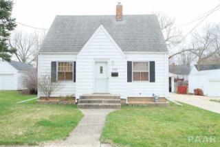 302 Central Ave, Beverly Manor, IL 61571-1509