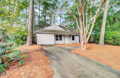 141 Mickler Dr, Ladson, SC 29456-4890