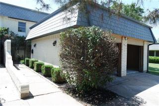 1617 Wilson Rd, Fort Worth TX  76112-2853 exterior