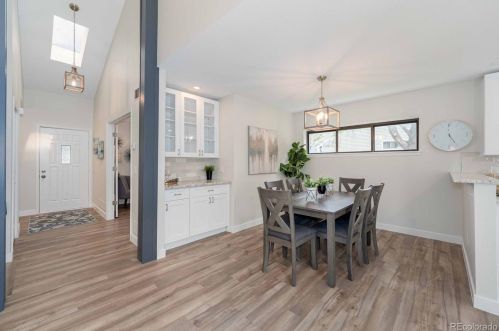 7661 Monaco Cir, Englewood, CO 80112-2552