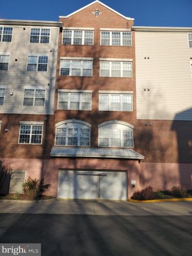 2610 Chapel Lake Dr, Gambrills MD  21054-1758 exterior