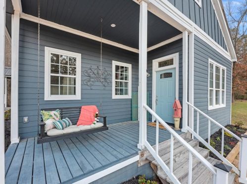 233 Northwest Dr, Stephen Creek, TX 77331-8817