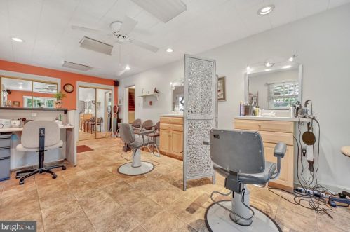 111 School House Rd, Lancaster PA  17603-6523 exterior